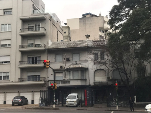 Sobre Bulevar Artigas Casi Rivera, 2 Padrones Contiguos !!!