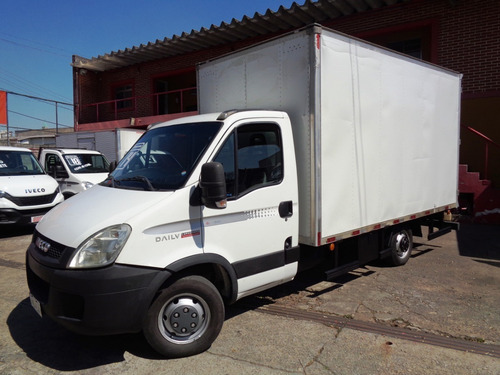 Imagem 1 de 11 de Iveco Daily 35s14