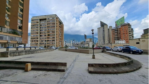 Se Vende Apártamento En Colinas De Bello Monte Mls #24-5526