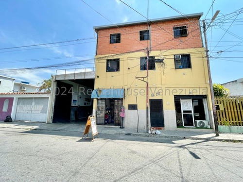 #aarah24-19820 Excelente Edificio Comercial En Venta En Pleno Centro De Barquisimeto, Lara