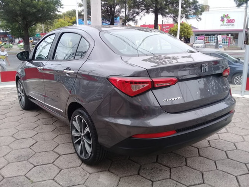 Fiat Cronos 1.8 16v Precision