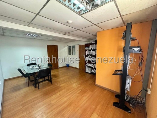 Hector Piña Vende Galpon En Zona Industrial 2 De Barquisimeto 25-8639