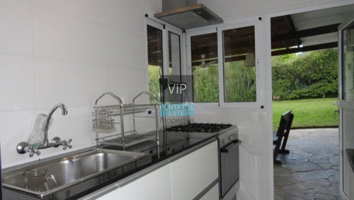 Casa En Punta Del Este, Golf | Vip Punta Del Este Propiedades Ref:32- Ref: 32