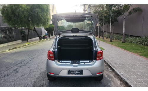 Renault Sandero 1.0 AUTHENTIQUE 16V FLEX 4P MANUAL