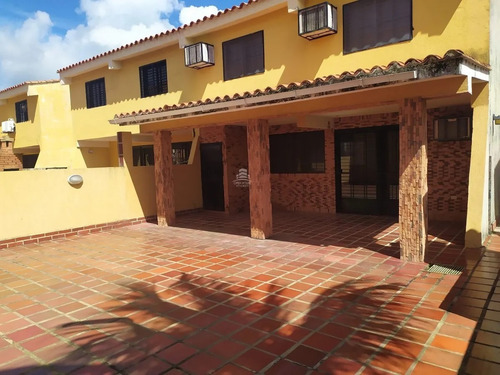 Imagen 9 de 11 de Town House En Venta En Ciudad Flamingo, Res Paikla B-4