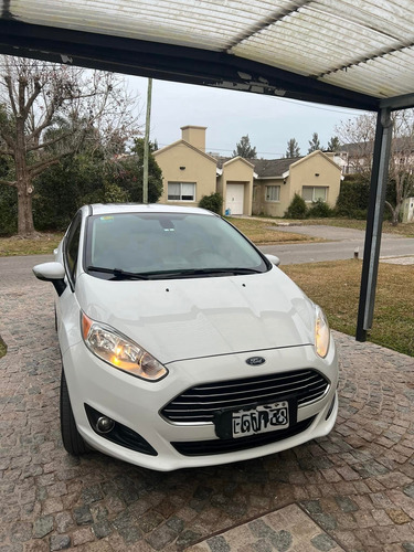 Ford Fiesta Kinetic 1.6 Titanium Powershift 120cv