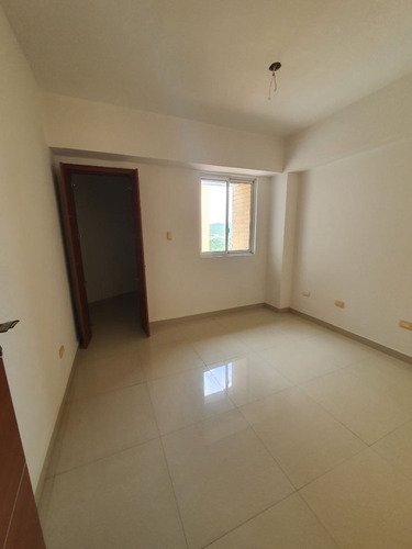 Oportunidad En El Parral Valencia Apartamento Chelsea Court