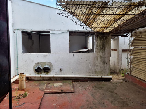 Imagen 23 de 27 de Edificio Comercial -isla De Flores Y Barrios Amorín, Palermo, 1265 M2 , 15 Mts De Frente !!