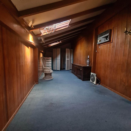 Casa En Una Planta Para Refaccionar Sobre Excelente Lote