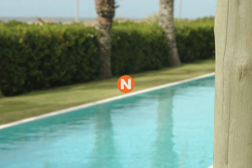 Exclusiva Casa En José Ignacio, Mansion Frente Al Mar En Venta , 6 Dormitorios.