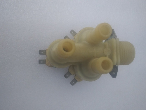 Imagen 3 de 6 de Electrovalvula Triple Bobina 220 V Entrada Agua Lavadoras