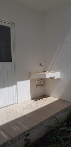 Casa Sola En Venta En Residencial El Refugio, Querétaro, Querétaro