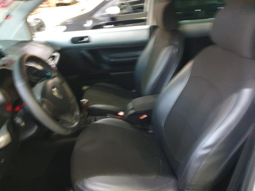 Volkswagen New Beetle 2.0 MI 8V GASOLINA 2P MANUAL