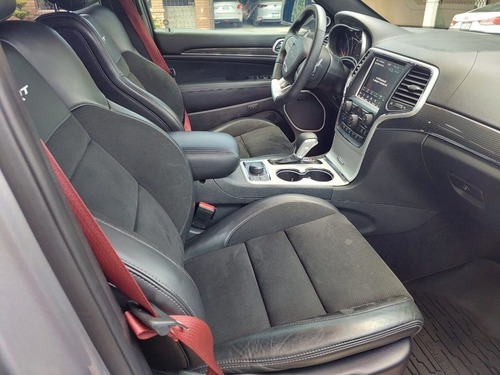 Imagen 8 de 15 de Jeep Cherokee Srt8 2018 Plata, 27,000 Km, Flamante
