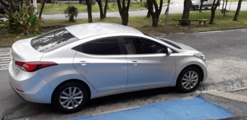 Imagem 9 de 15 de Hyundai Elantra 2014 2.0 16v Gls Flex Aut. 4p