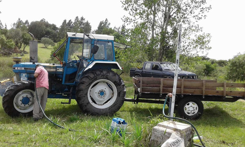 Ford 6610 - 4 X 4 -  New Holland Ltda .ingles