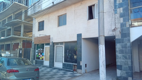 Local En Las Toninas Con Vivienda Sobre Calle 1