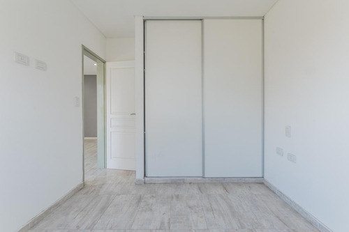 Imagen 22 de 30 de Departamento En Venta 2 Ambientes Con Cochera - Lomas De Zamora