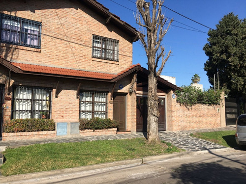 Venta Duplex 3 Ambientes Castelar Patio Y Cochera