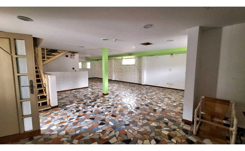 Alquiler Los Chaguaramos Local Comercial En Edificio