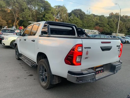 Toyota Hilux 4.0