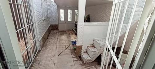 Casa En Venta Con Renta, 4 Dormitorios, 1 Baño, Azotea Y Garaje-cnel. Santiago Labandera -capurro