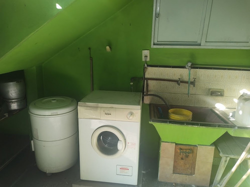 Casa 4 Ambientes Con Cochera