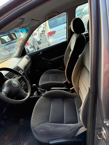 Volkswagen Golf 1.6 Comfortline