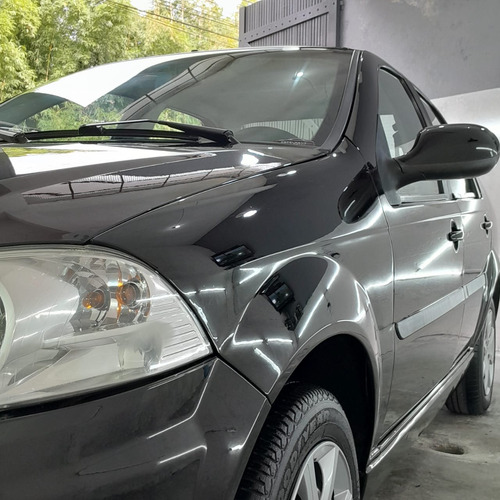 Fiat Siena 1.0 El Flex 4p