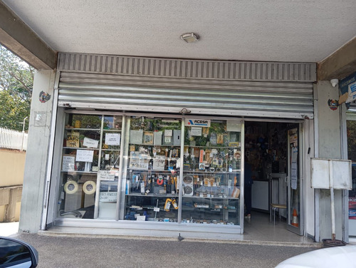 Venta De Local En La Urbina + Fondo De Comercio 300.000 $