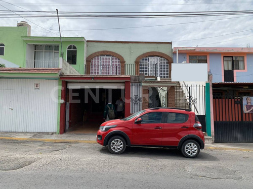 Casa En Venta En Lomas De San Juan, San Juan Del Río, Querétaro.