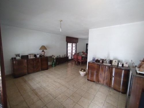 Venta Casa 4 Dorm 2 Baños Pque Liceo 2