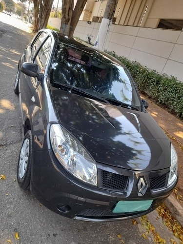 Imagem 4 de 8 de Renault Sandero