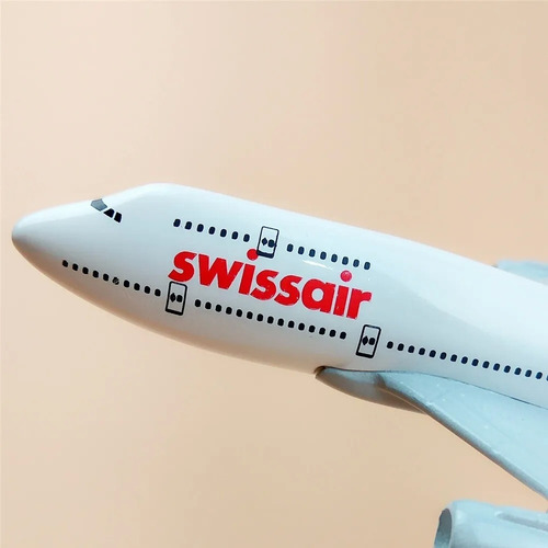 Imagen 6 de 10 de Boeing 747-400, Jumbo, Compañia Suiza Swissair, Escala 1:500
