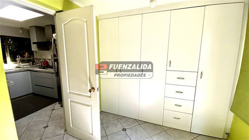 Casa En Venta De 4 Dormitorios En La Reina