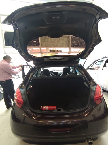 Peugeot 208 Feline Pack Cuir 2014