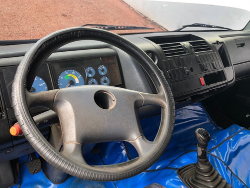 Imagem 4 de 13 de Mercedes Bens 1938 2003 Azul