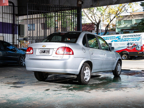 Imagen 11 de 15 de Chevrolet Classic Ls Aa+dir