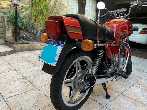 Imagem 5 de 13 de Moto Cb 400 - Ano 1982