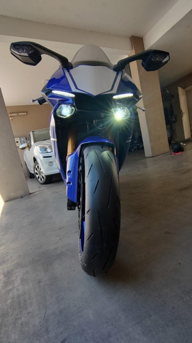 Imagen 3 de 25 de Yamaha R1 1000 Cc ( No Cbr Zx10 Panigale )
