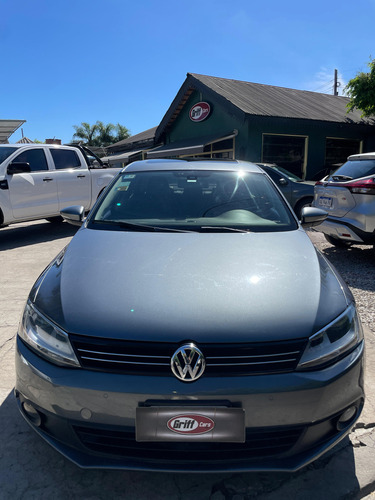 Volkswagen Vento 2.5 Luxury 170cv Tiptronic