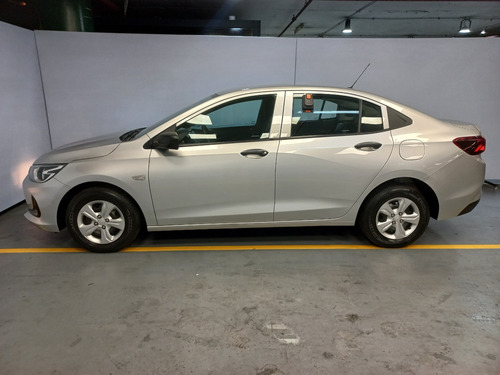 Chevrolet Onix plus 1.2