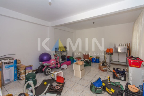 Imagem 24 de 30 de Casa Com 3 Dormitórios À Venda, 250 M² Por R$ 690.000,00 - Pinheirinho - Curitiba/pr - Ca0036