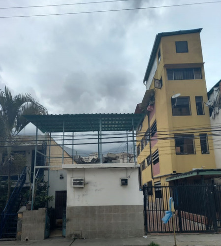 Imagen 2 de 19 de Local Comercial En Boleita Sur Para Oficina- Deposito En Pb A Orilla De Calle