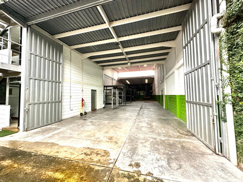 Ms Galpón En Venta En Zona Industrial De Paramillo