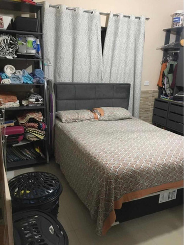 Casa Térrea Com 3 Cômodos Grandes 62,5m2 Fundos + Móveis
