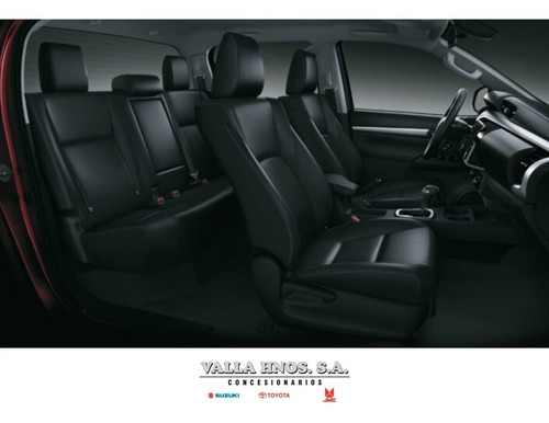 Totoya Hilux Ok Srv 2.8, 2021, 204 Hp,