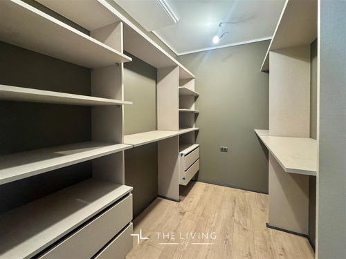 Departamento En Venta De 2 Dorm. En Vitacura