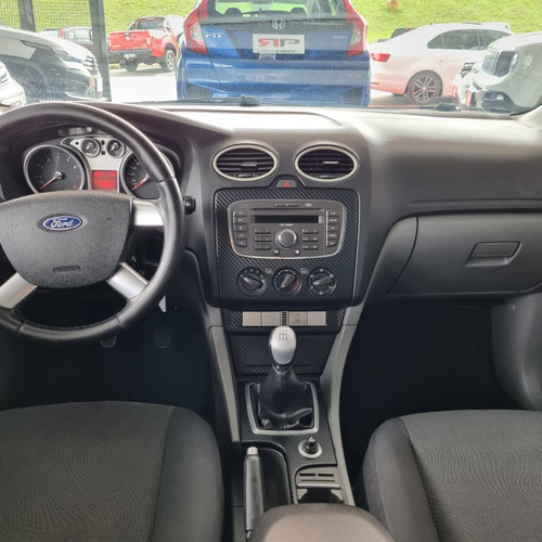 Imagem 6 de 10 de Focus 1.6 Glx Flex