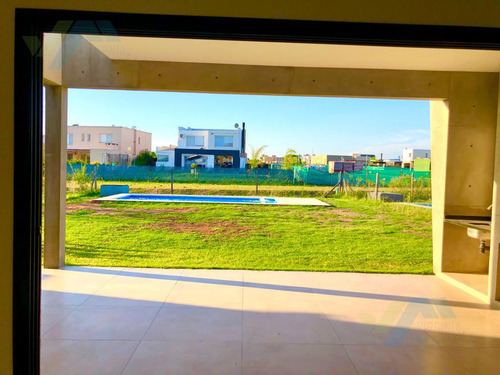 Venta Casa A Estrenar Con Pileta - Pilar Del Este San Ramiro